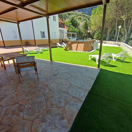 Vila La Fuente Santa Benaocaz Exteriér fotografie