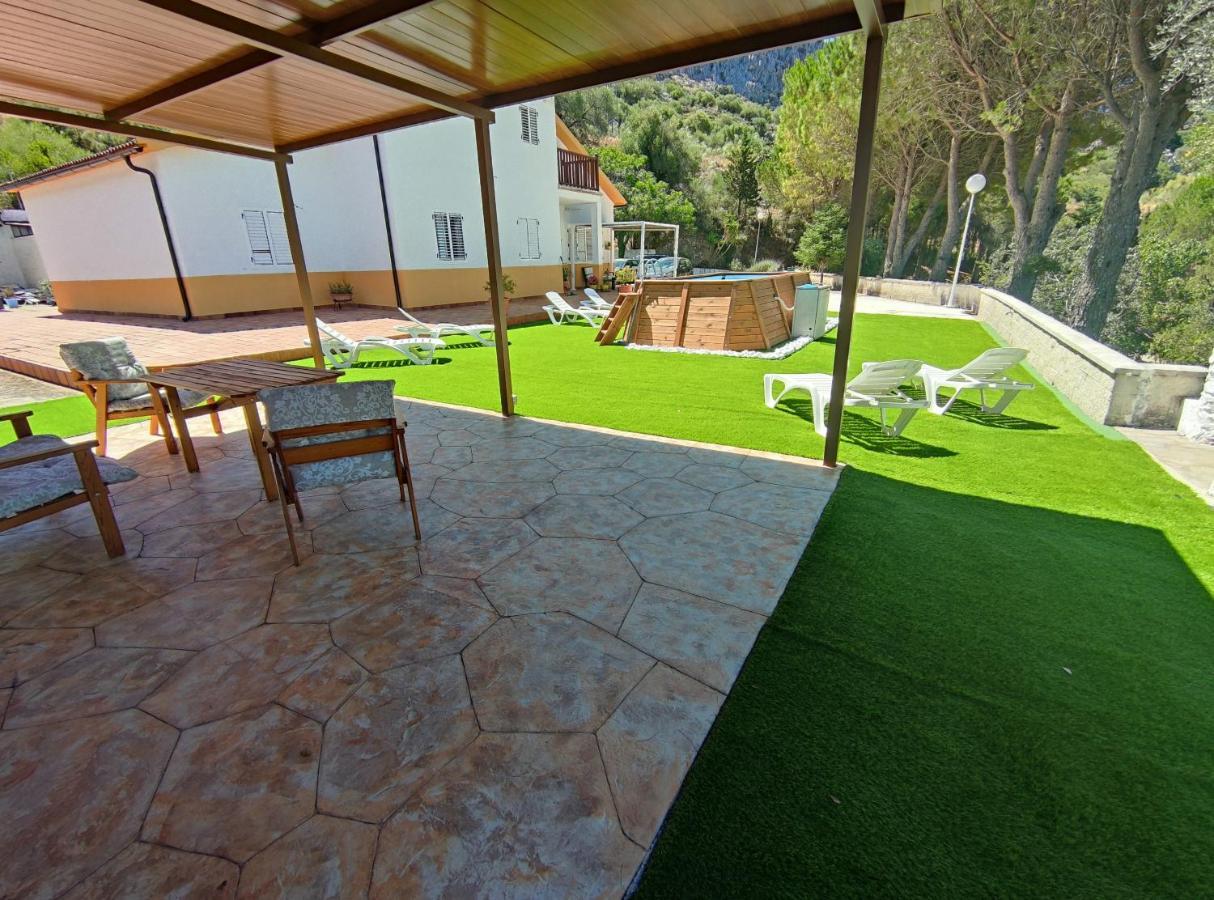 Vila La Fuente Santa Benaocaz Exteriér fotografie